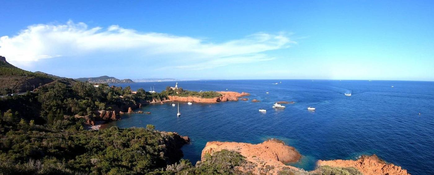 Hotel De La Corniche D'or